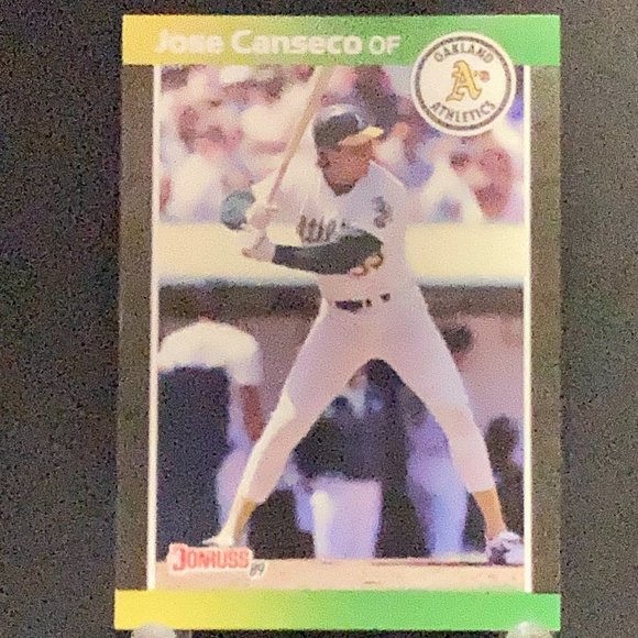1988 Donruss Jose Canseco Baseball Card!! - Picture 1 of 2